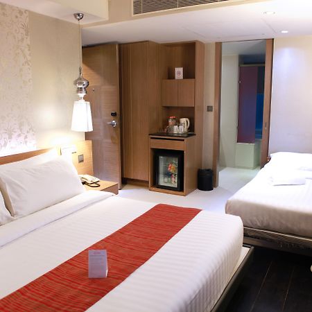 Citrus Sukhumvit 13 Nana Bangkok By Compass Hospitality - Newly Renovated Hotel Exterior photo