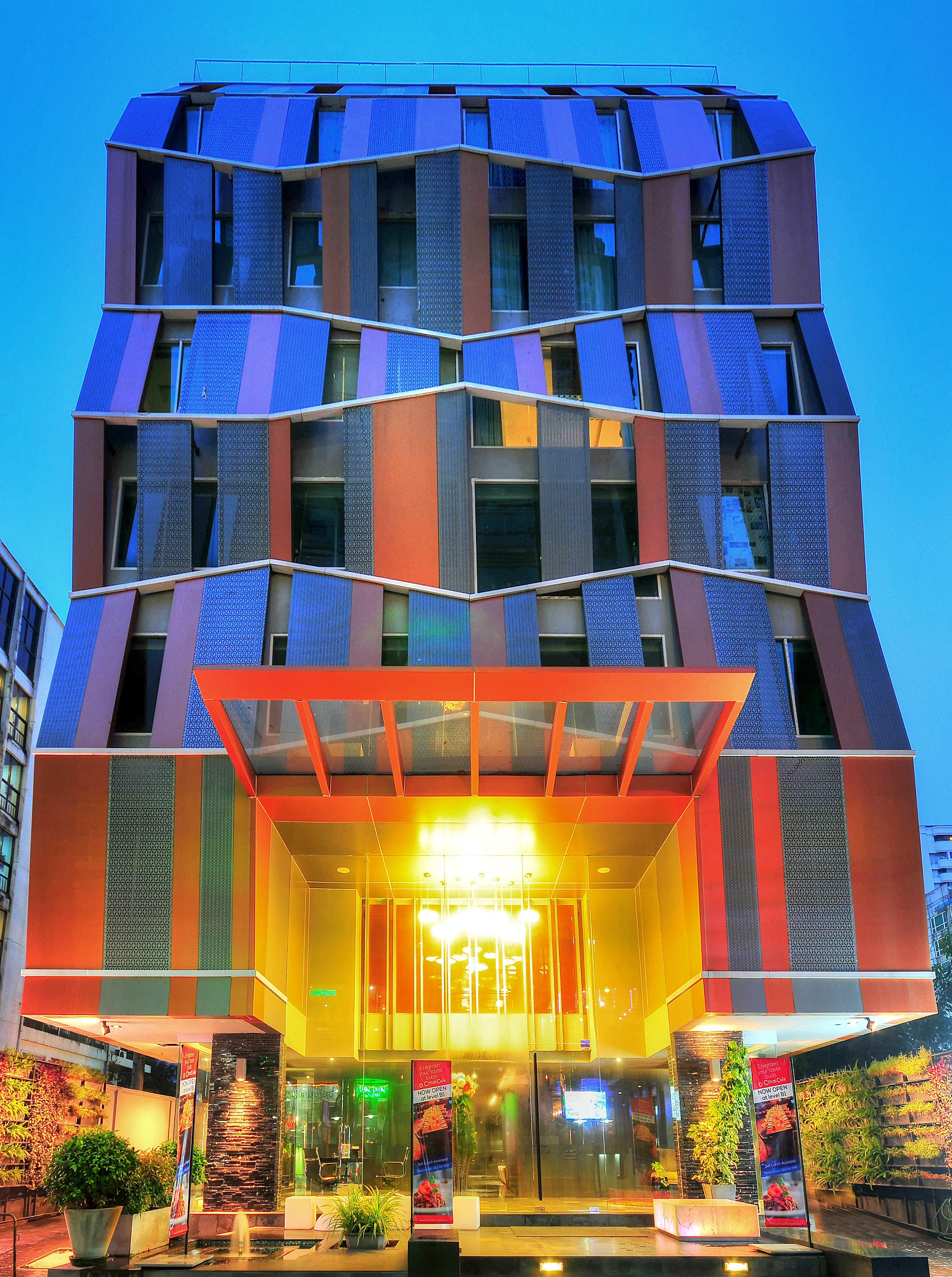Citrus Sukhumvit 13 Nana Bangkok By Compass Hospitality - Newly Renovated Hotel Exterior photo