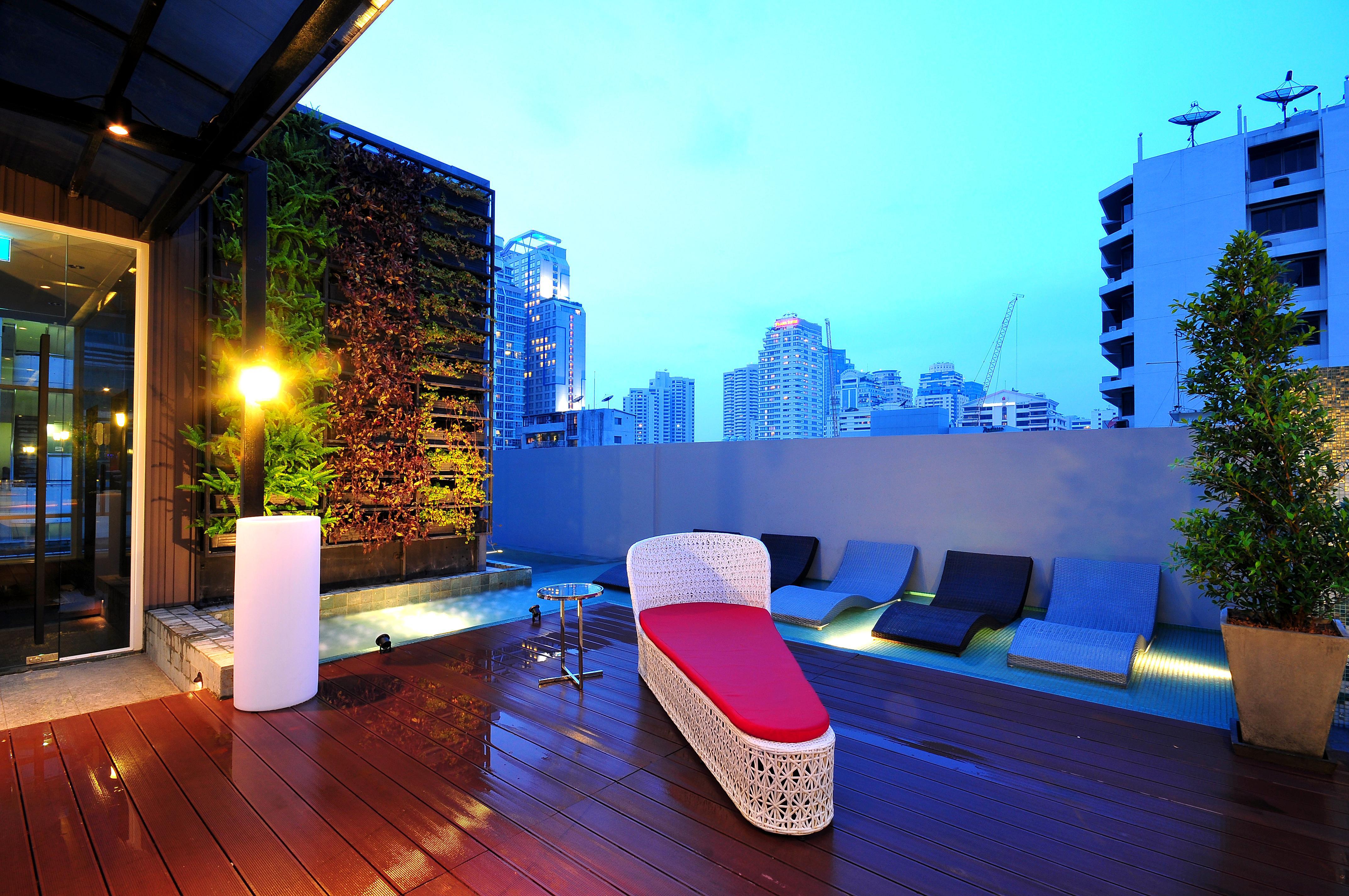 Citrus Sukhumvit 13 Nana Bangkok By Compass Hospitality - Newly Renovated Hotel Exterior photo
