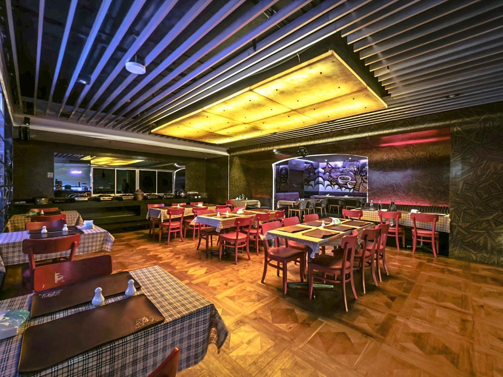 Citrus Sukhumvit 13 Nana Bangkok By Compass Hospitality - Newly Renovated Hotel Exterior photo