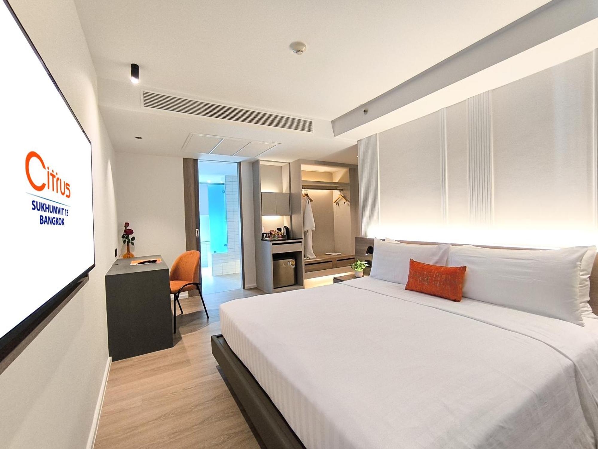 Citrus Sukhumvit 13 Nana Bangkok By Compass Hospitality - Newly Renovated Hotel Exterior photo