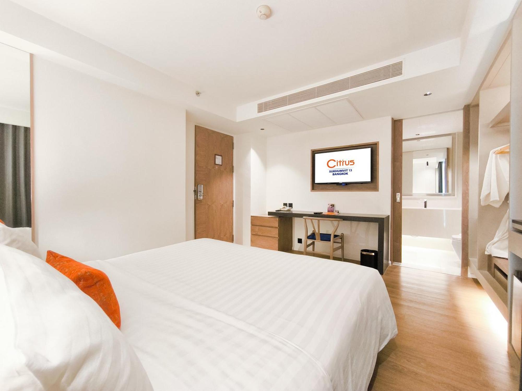 Citrus Sukhumvit 13 Nana Bangkok By Compass Hospitality - Newly Renovated Hotel Exterior photo