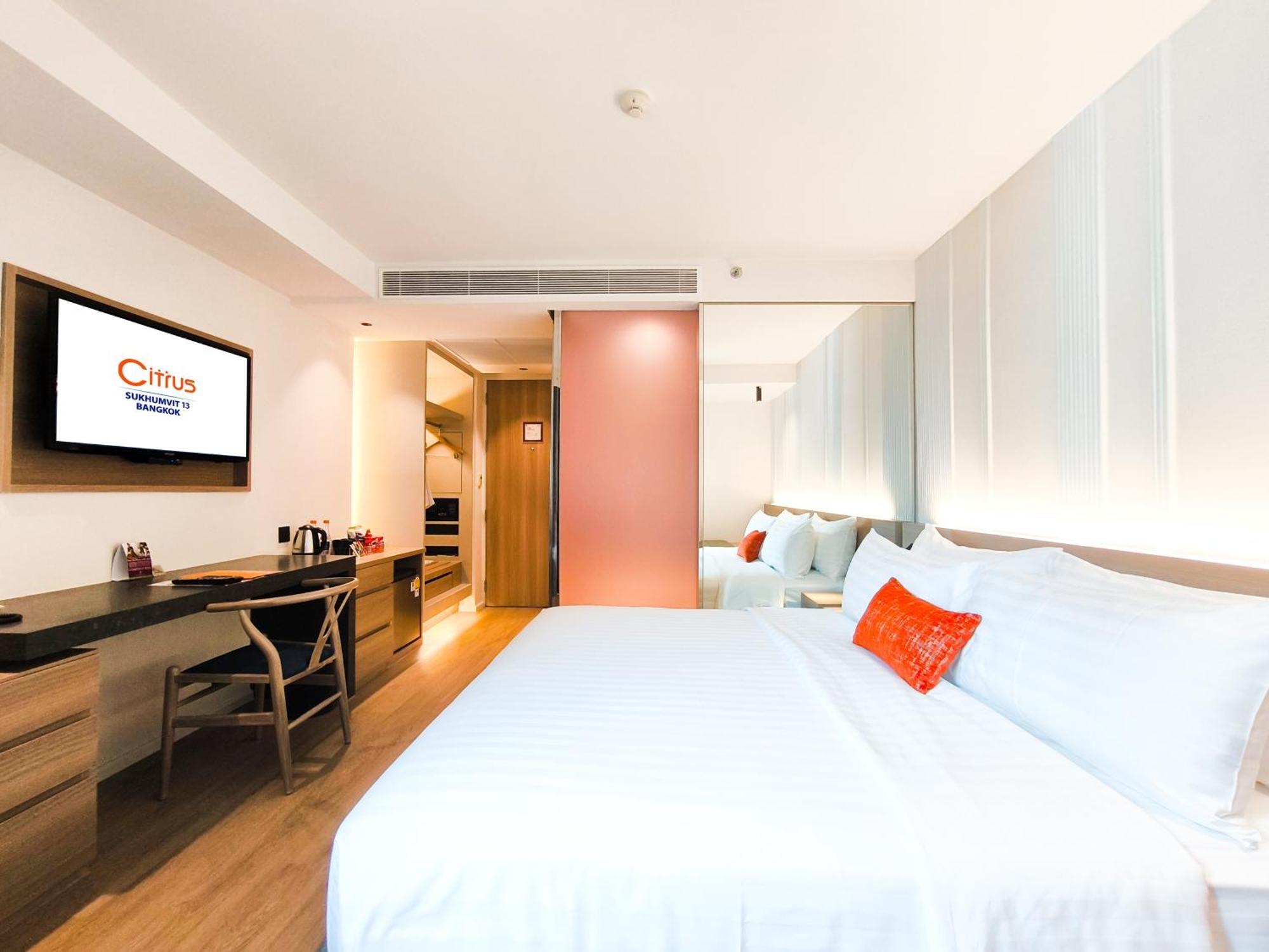 Citrus Sukhumvit 13 Nana Bangkok By Compass Hospitality - Newly Renovated Hotel Exterior photo