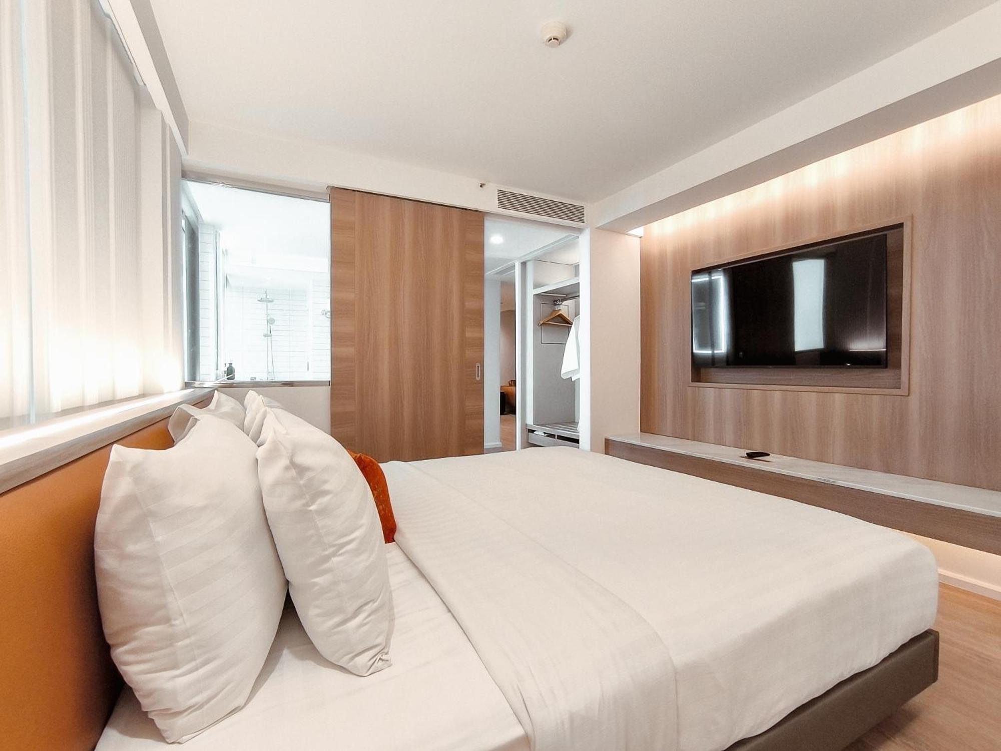 Citrus Sukhumvit 13 Nana Bangkok By Compass Hospitality - Newly Renovated Hotel Exterior photo