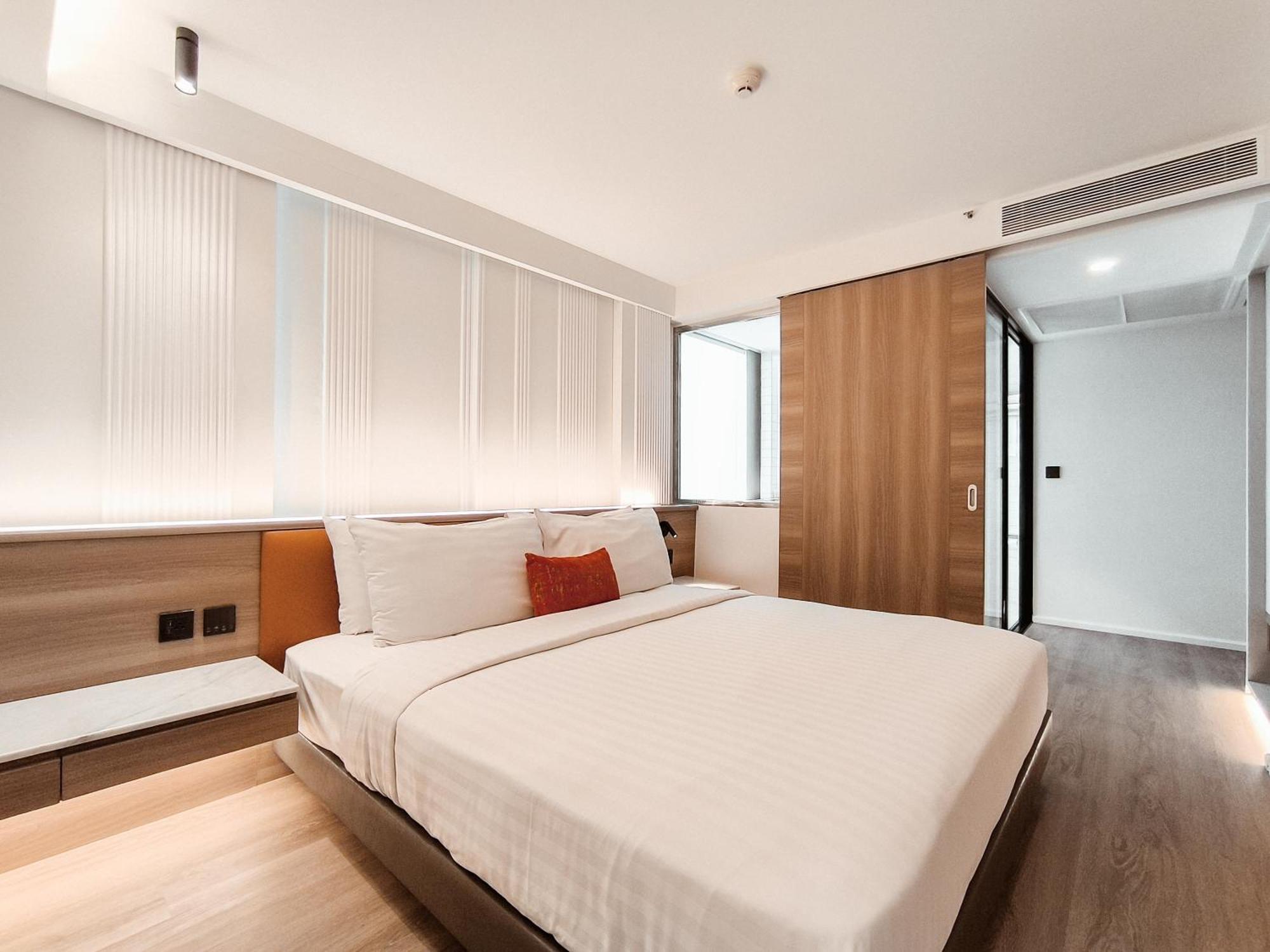 Citrus Sukhumvit 13 Nana Bangkok By Compass Hospitality - Newly Renovated Hotel Exterior photo