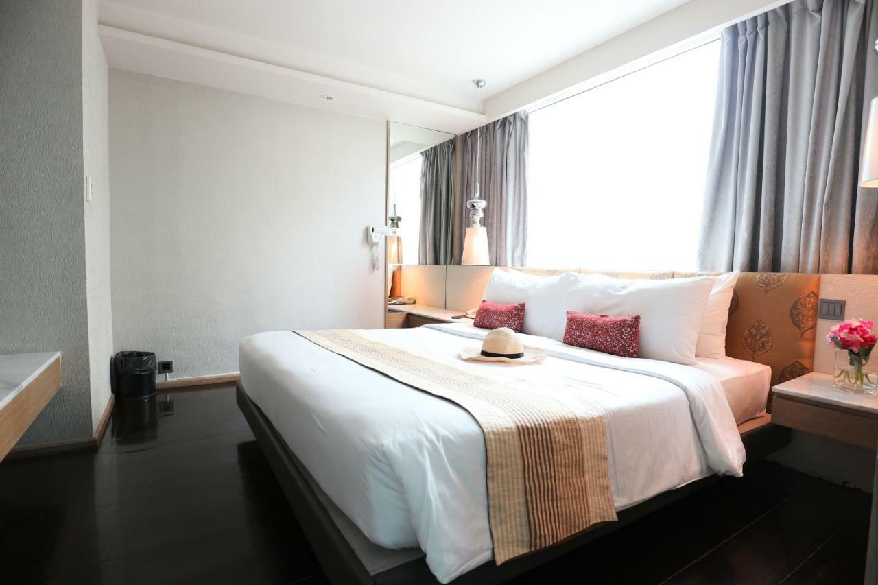 Citrus Sukhumvit 13 Nana Bangkok By Compass Hospitality - Newly Renovated Hotel Exterior photo